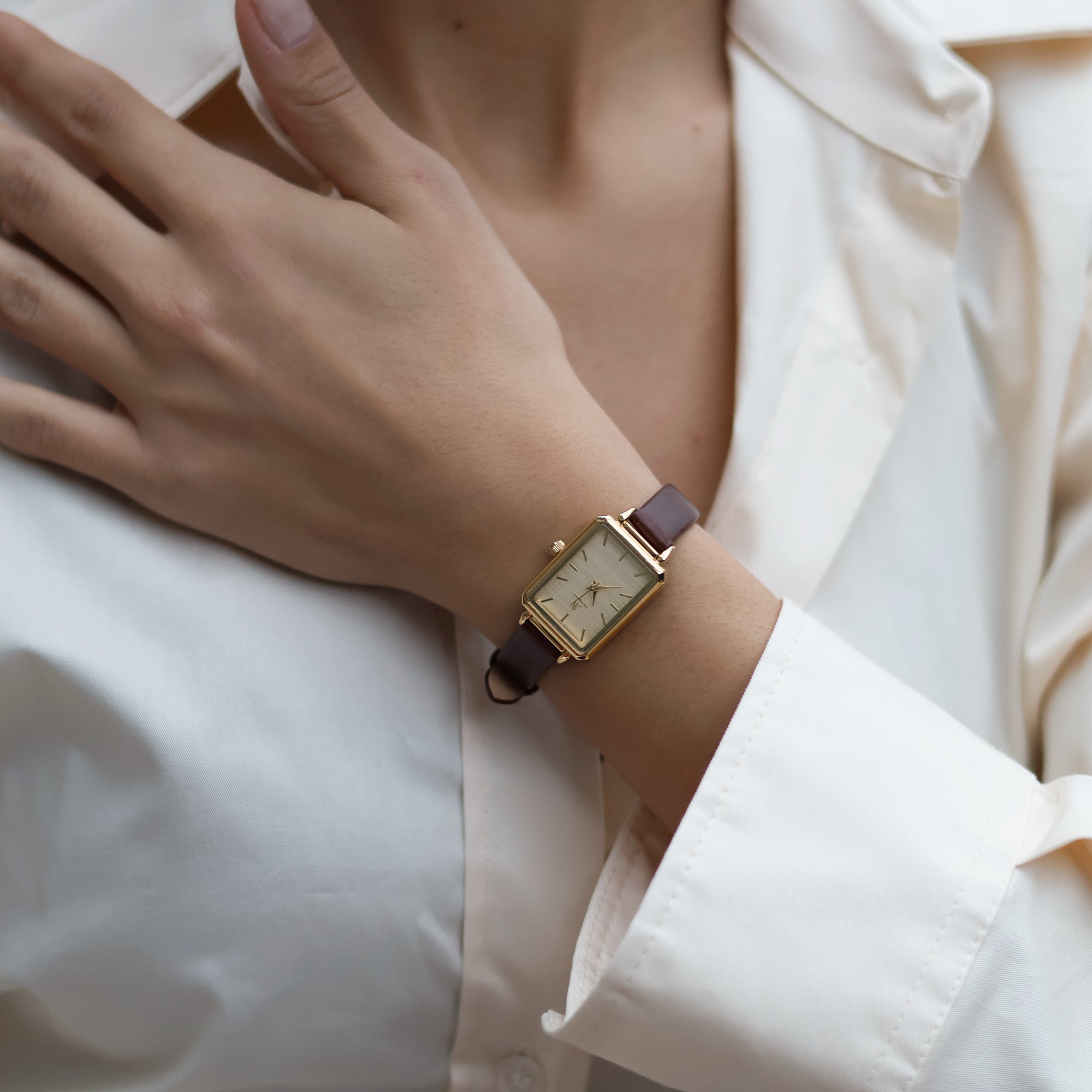 Amara Mini Vintage Leather Watch  AYAMAE Amsterdam