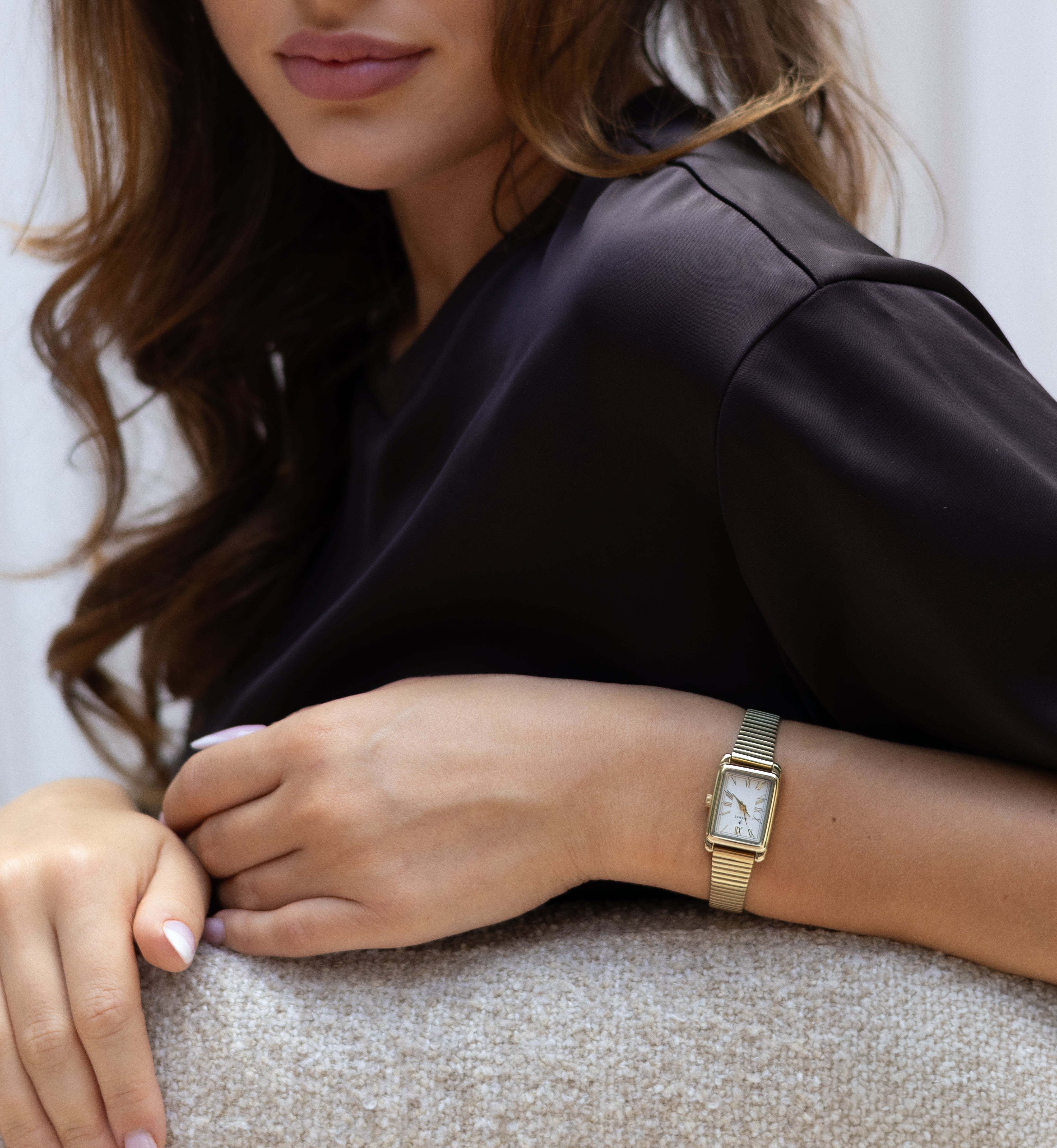 Liora Classic Watch  AYAMAE Amsterdam